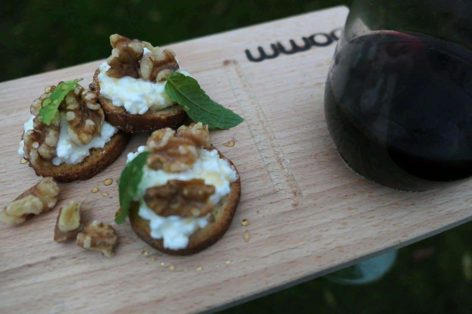NIEUWE WANNAHAVE: WWOO booze & bites board NIEUWE WANNAHAVE: WWOO booze & bites board