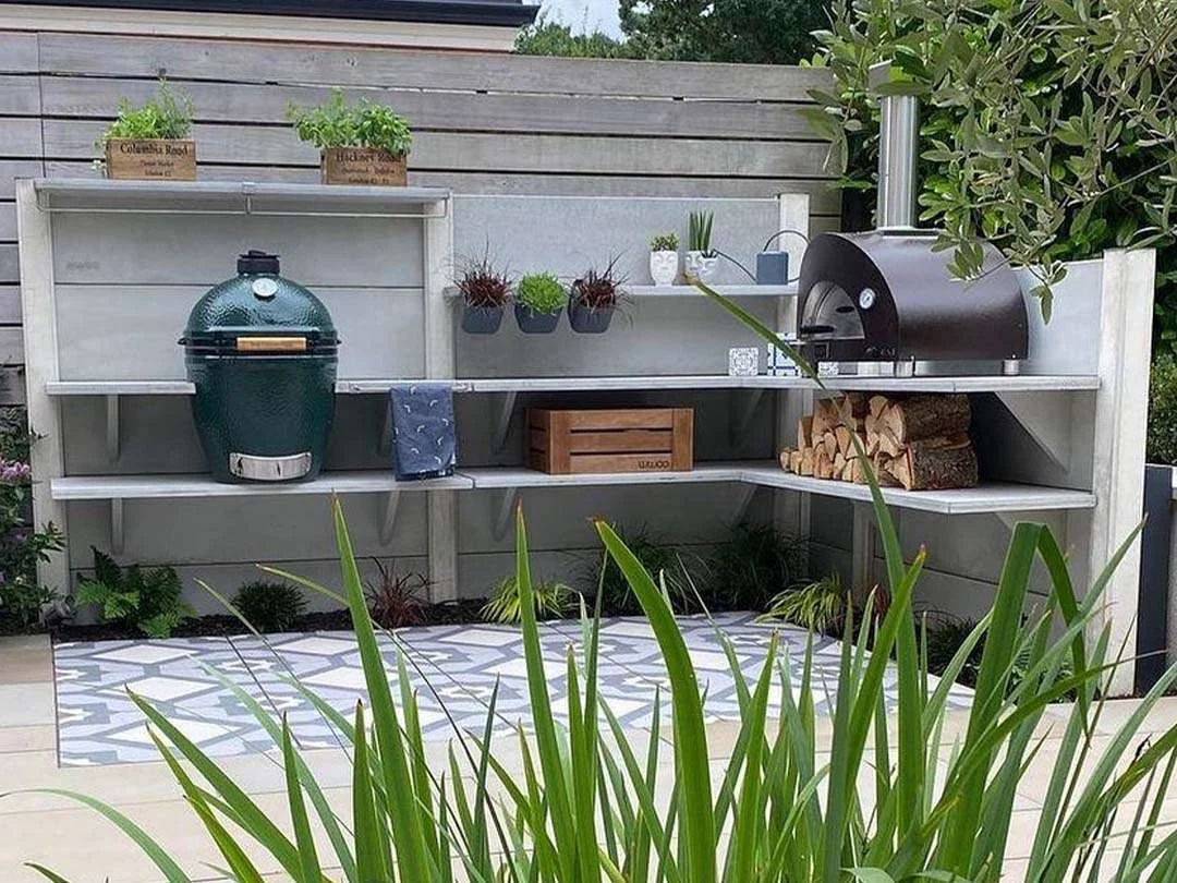 WWOO_uk_concrete_outdoor_kitchen