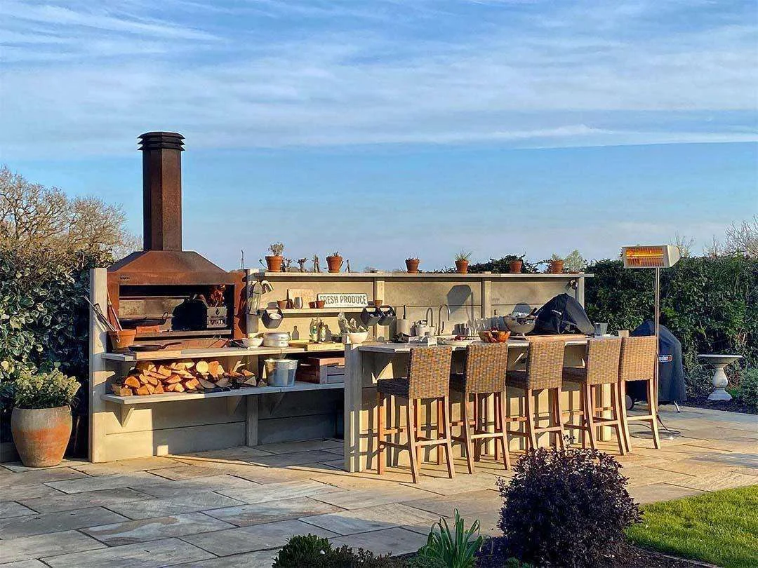 WWOO_uk_outdoor_kitchen