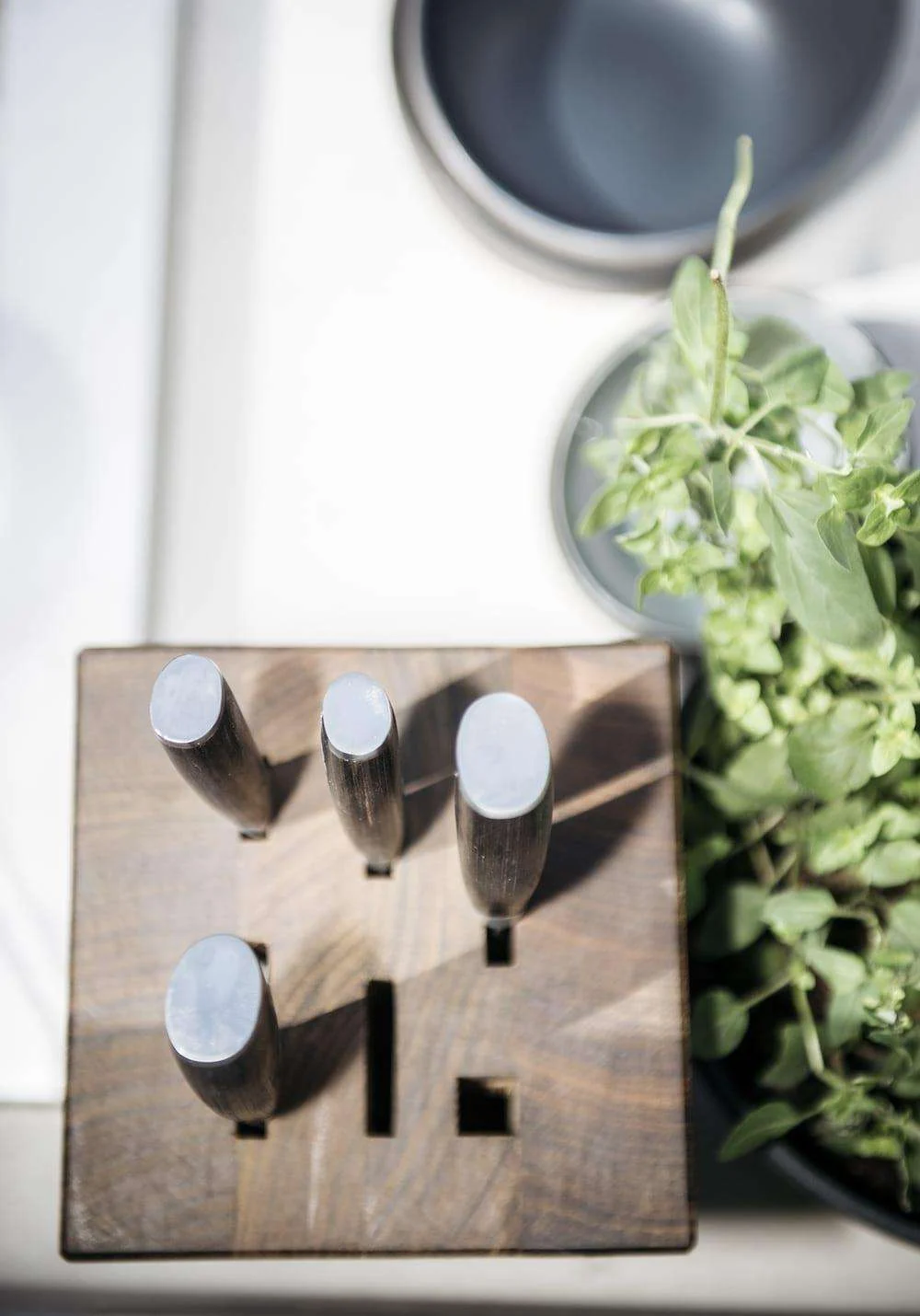 Knife block-wwoo