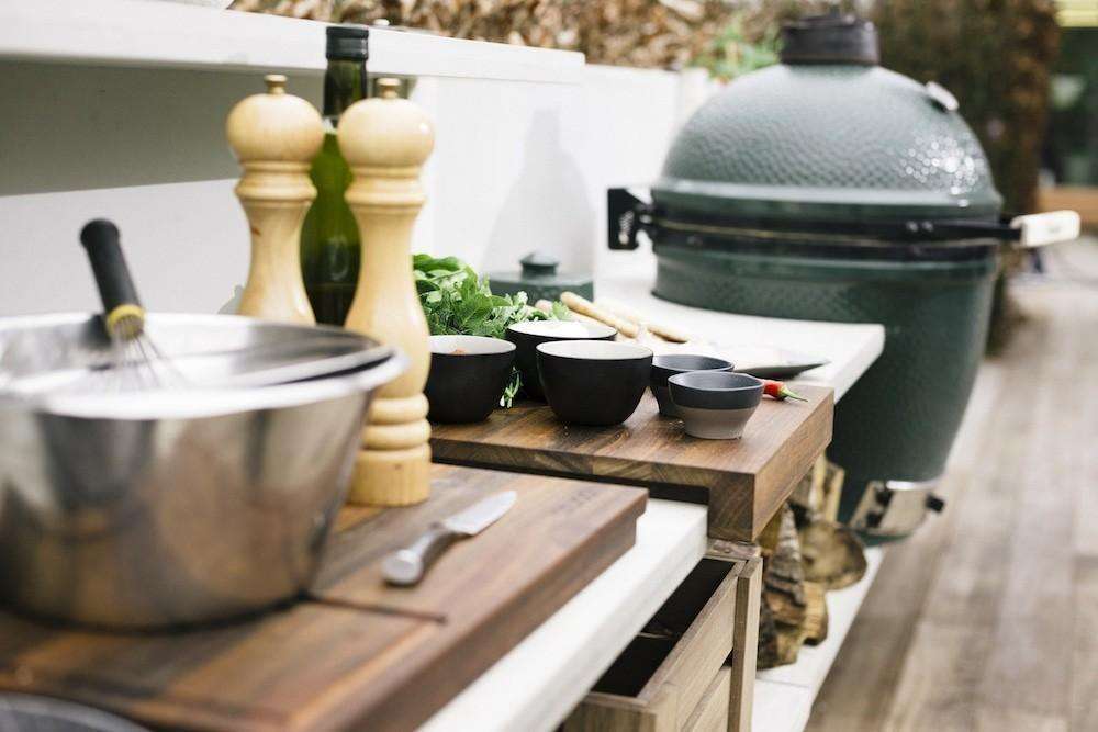WWOO-shaped-cutting-board