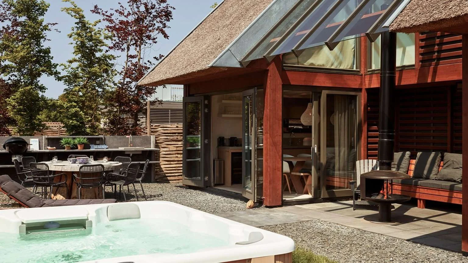 Concrete Outdoor Kitchen in Schoorl, Netherlands