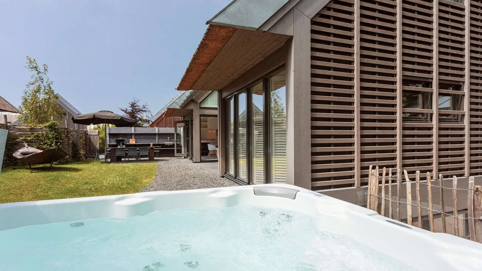 dvt1s_schoorl_jacuzzi-2