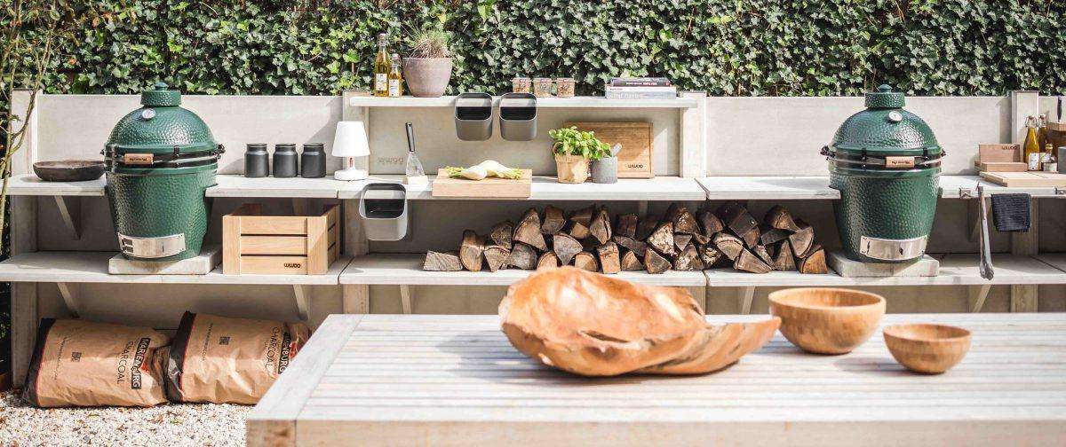 outdoor kitchen Big Green Egg